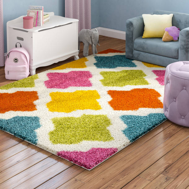 Harriet Bee Baynard Kaleidoscope Geometric Multi/Yellow/Blue/Pink Area